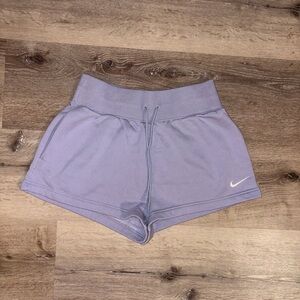 Nike Women’s Sportwear Phoenix Fleece High-Waisted Loose Shorts